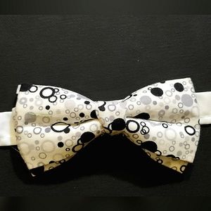Father's Day Handmade Polka-Dots Bow tie. Weddings/Formal, Events, Business, Etc